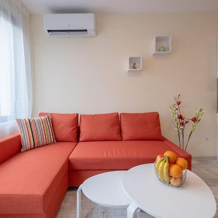 Bright & Chic Parkside Apartment София Екстериор снимка